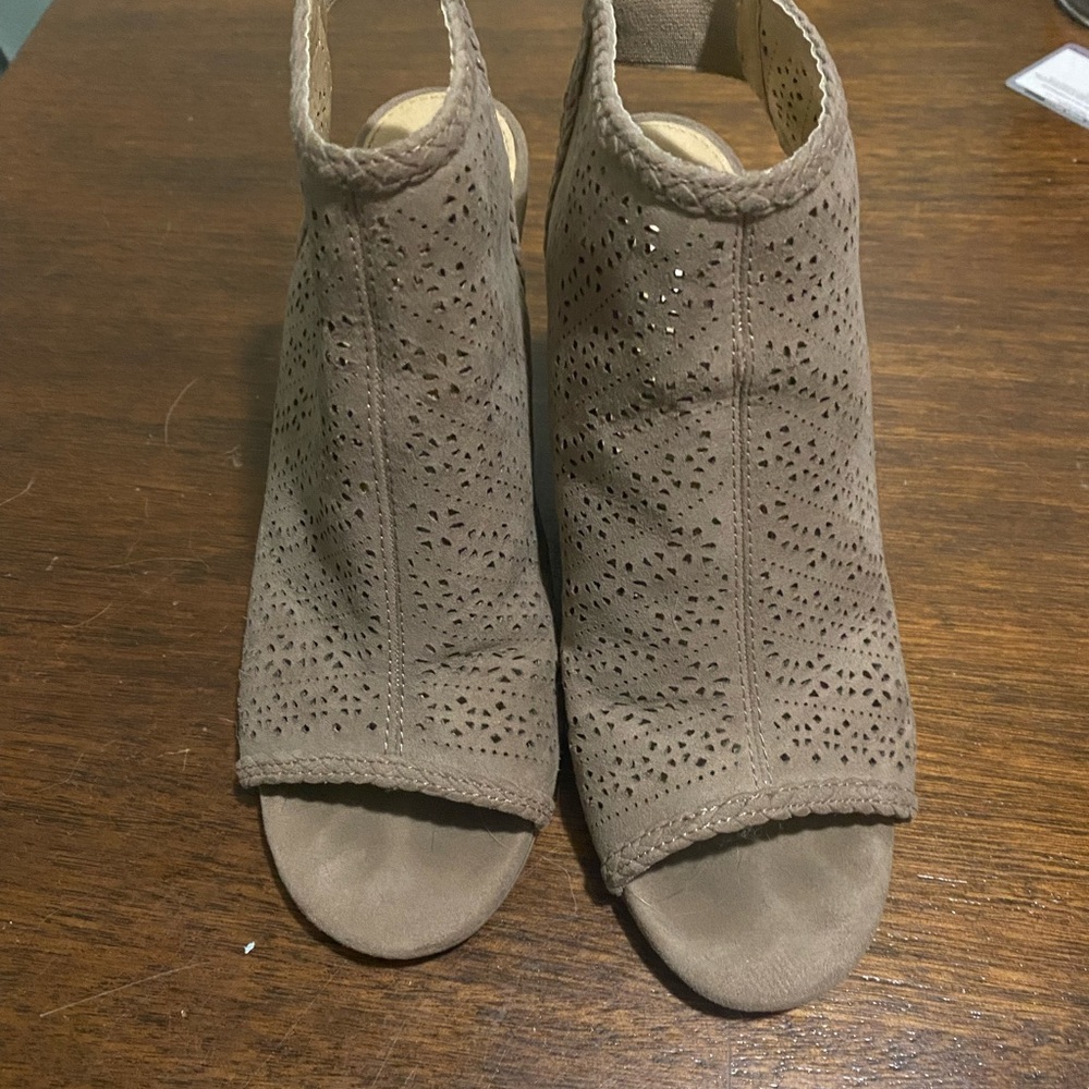 LC Lauren Conrad Taupe Peep-Toe Mules